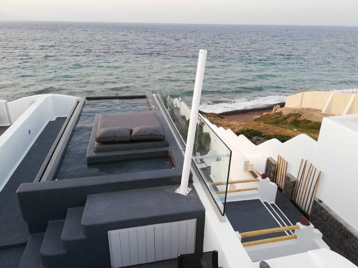 Almyra Oia Suites Exterior photo